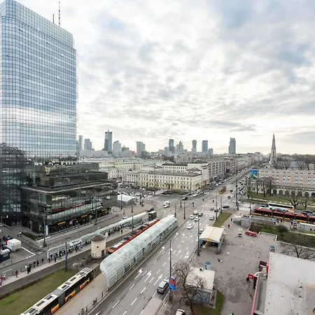 Апартаменты Krasinski Garden Charming By Bookinghost